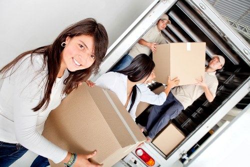 Student moving and storage options in Holloway