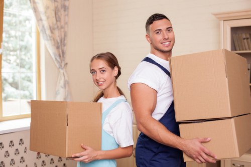 Van service helping with flat move in Holloway