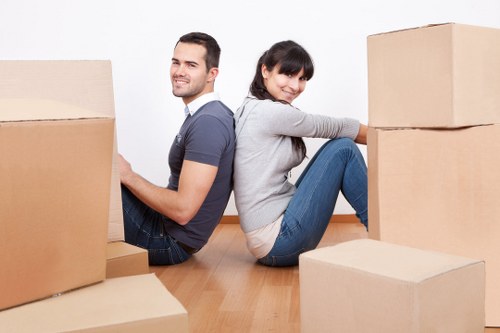 Choosing the right moving truck for Holloway streets